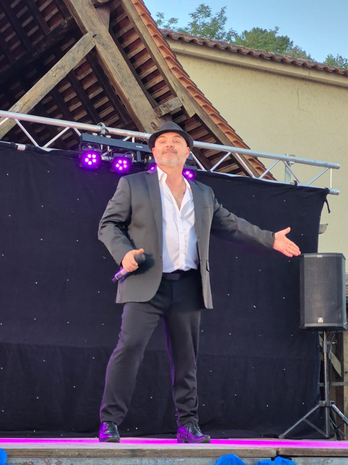 Cyril Lyns sur scène